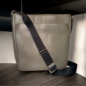 Coach Lexington Saffiano Leather Zip Top Business Crossbody Sterling & Black EUC